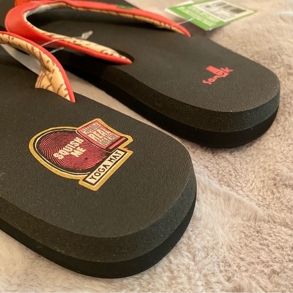 Sanuk Yoga Serenity 2 flip flop sandals in Watermelon (pink), women's 8, NWT - Picture 5 of 14